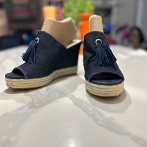 JONES NEW YORK Two Tassel Indigo Denim Wedged Slides | Size 10